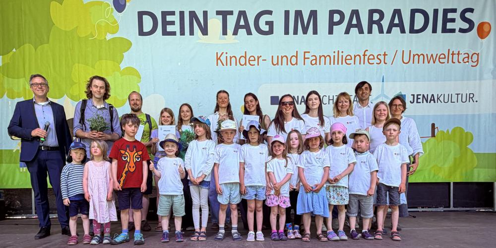 Alle Preisträgerinnen und Preisträger des diesjährigen Kinder- & Jugend-Umweltpreises